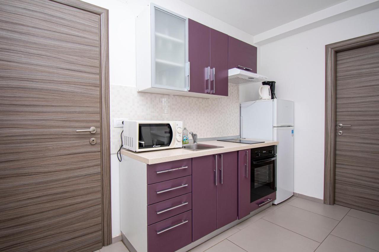 Lotuspoolapart Premantura Ngoại thất bức ảnh